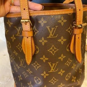 Louis Vuitton Bucket PM